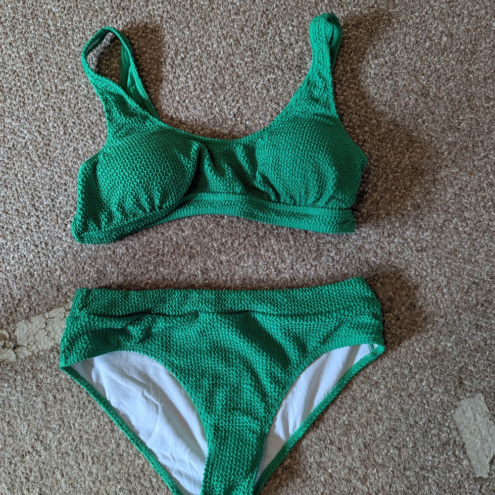 SHEIN Green Textured Bikini Set